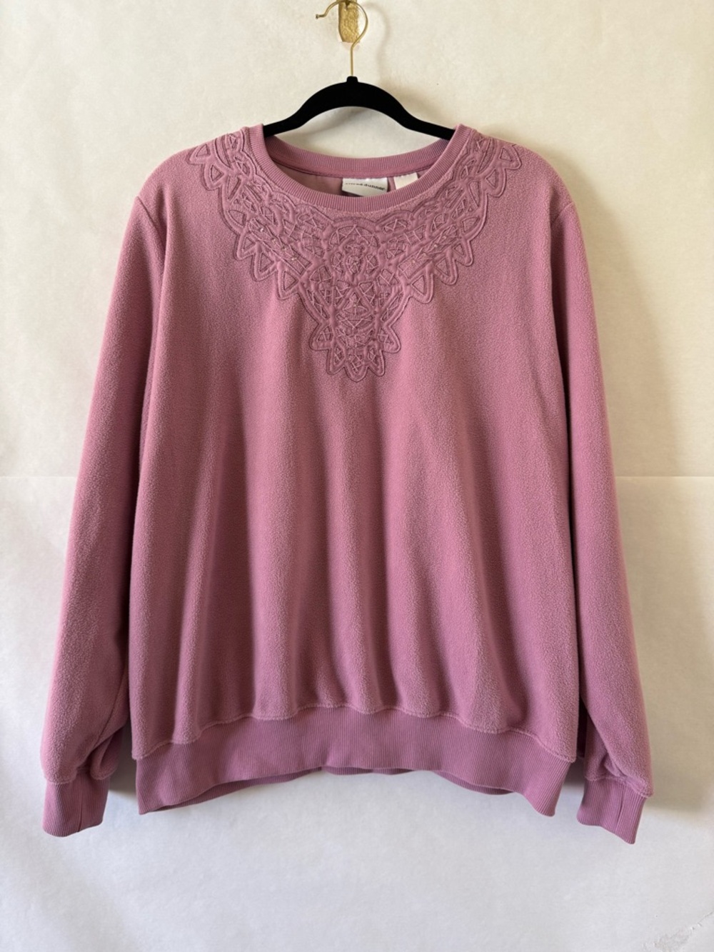 Alfred Dunner Embroidered Sweater Size XL Dusty Mauve Fleece Crewneck Pullover